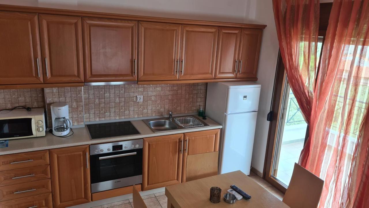 Loretta Maisonettes And Studios Chrysi Ammoudia Luaran gambar