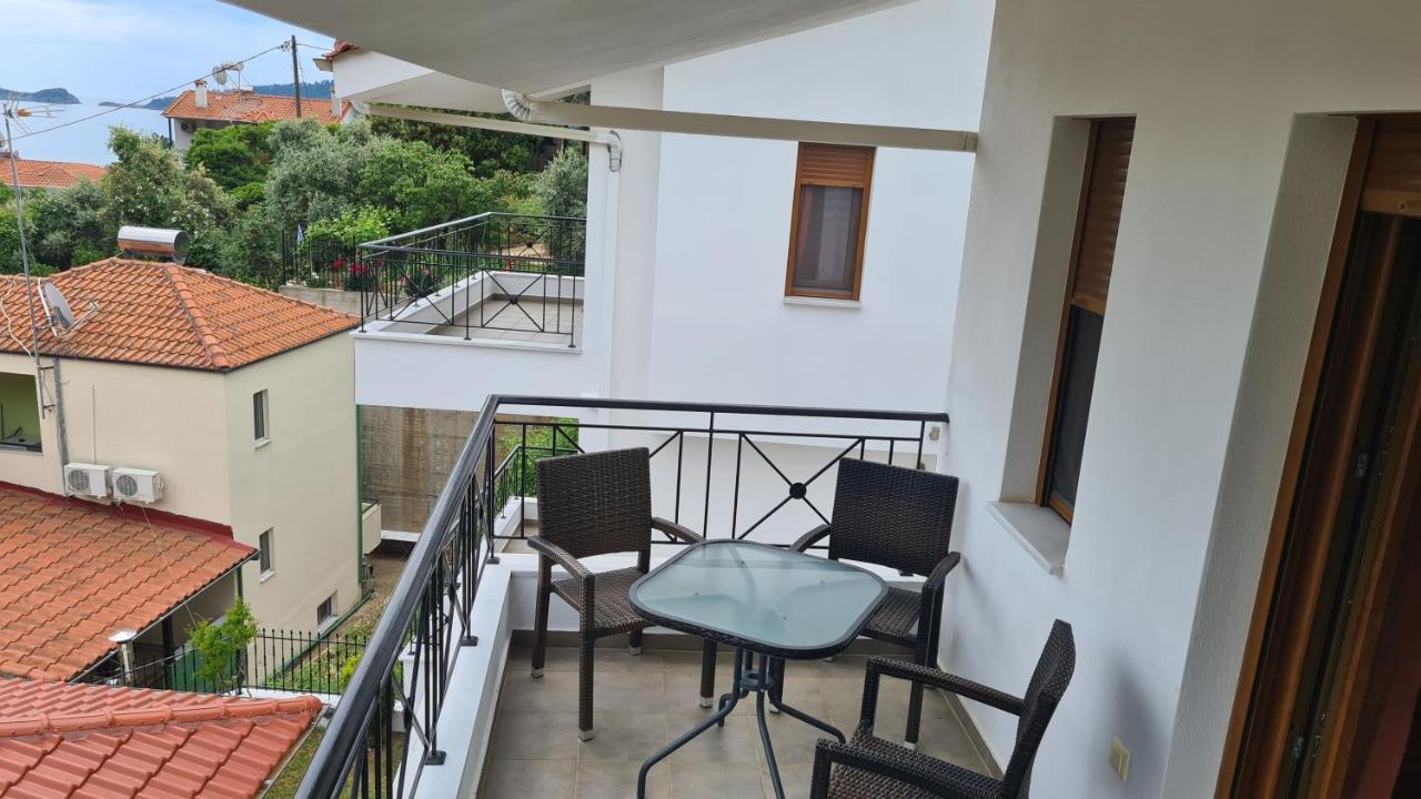 Loretta Maisonettes And Studios Chrysi Ammoudia Luaran gambar